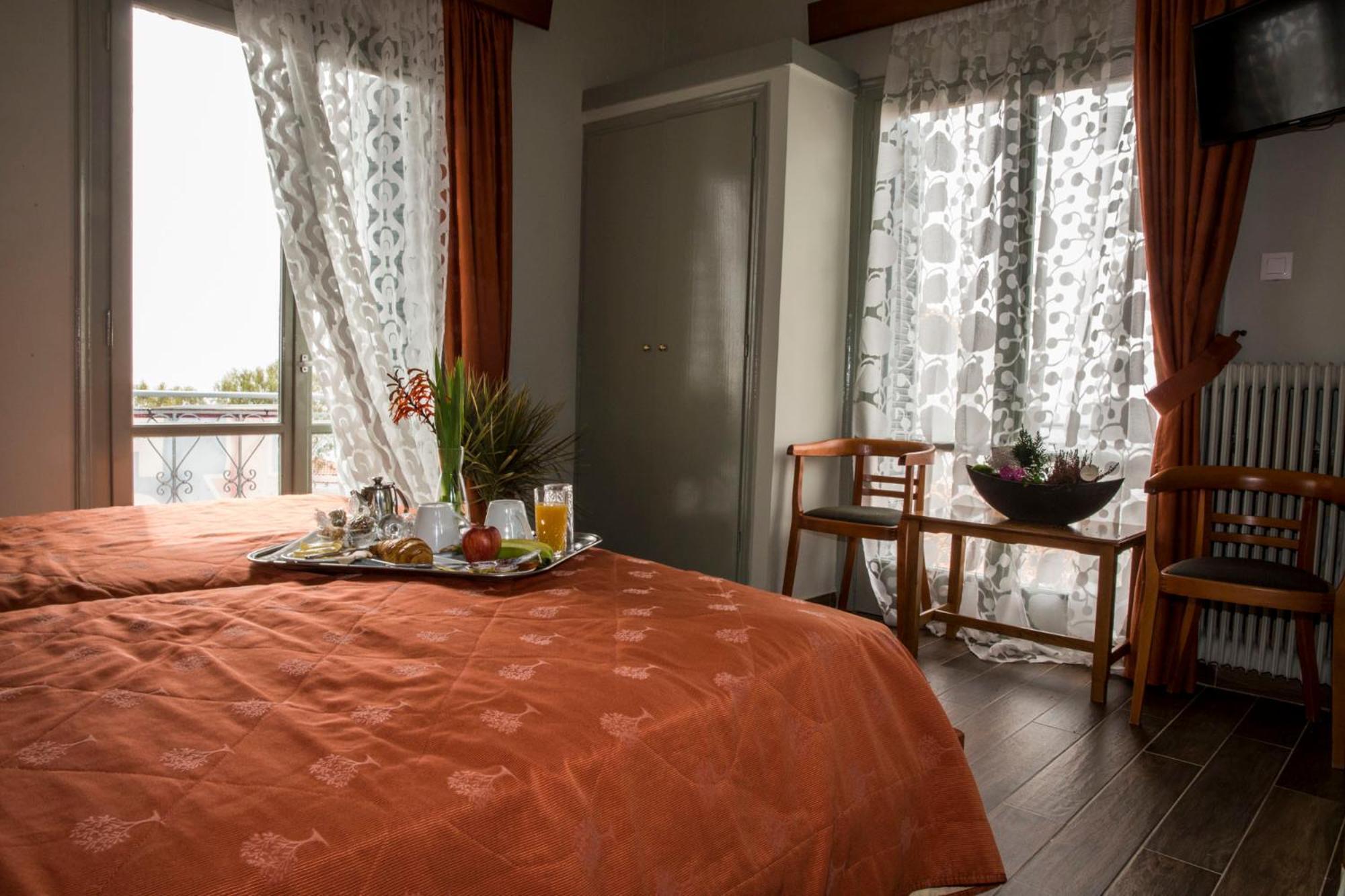 Togias Hotel Aegina Exterior foto