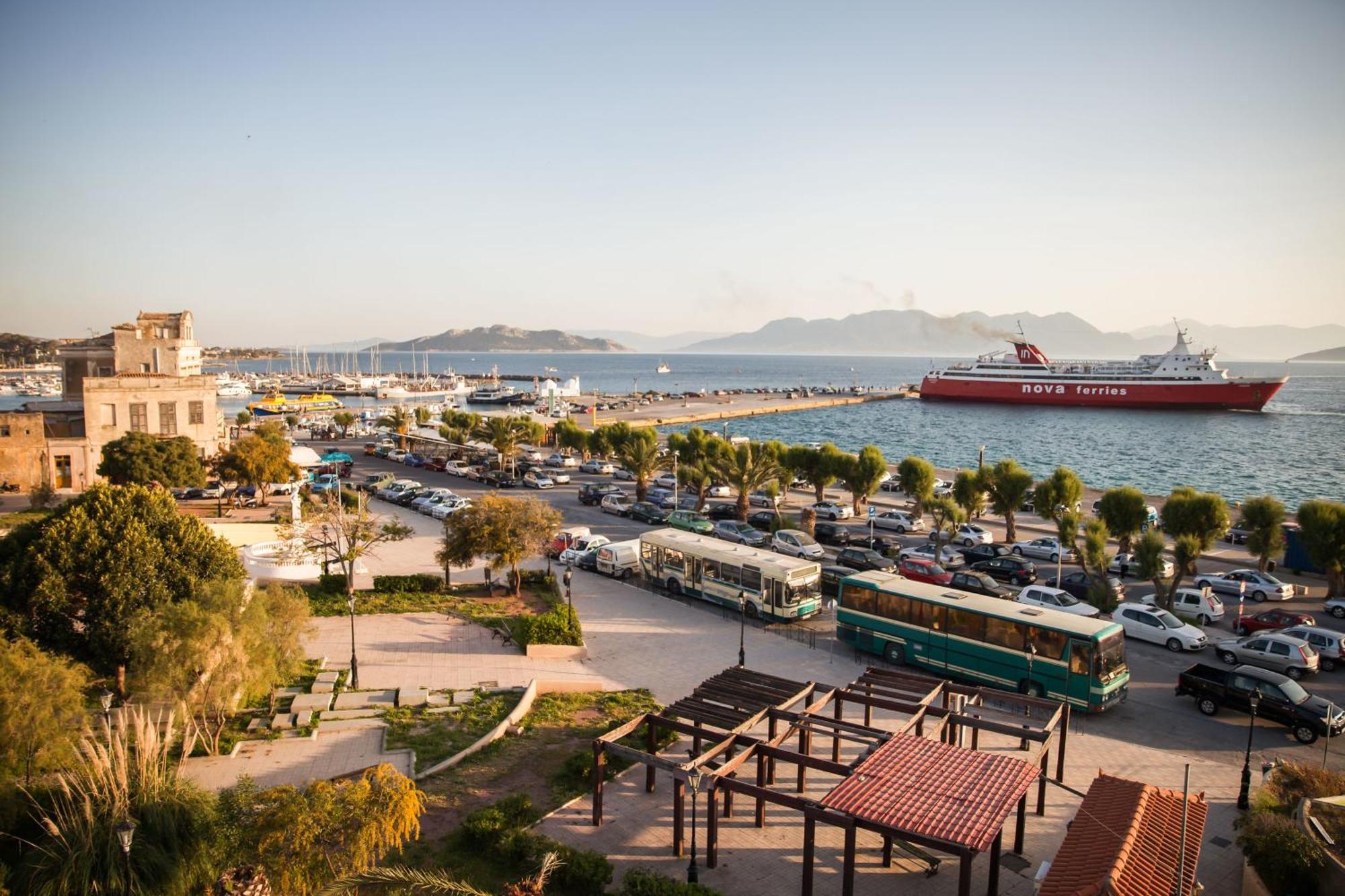 Togias Hotel Aegina Quarto foto